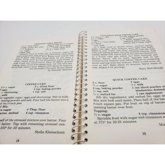 Wall Drug Gang Spiral Bound Cookbook Vintage - Picture 7 of 13